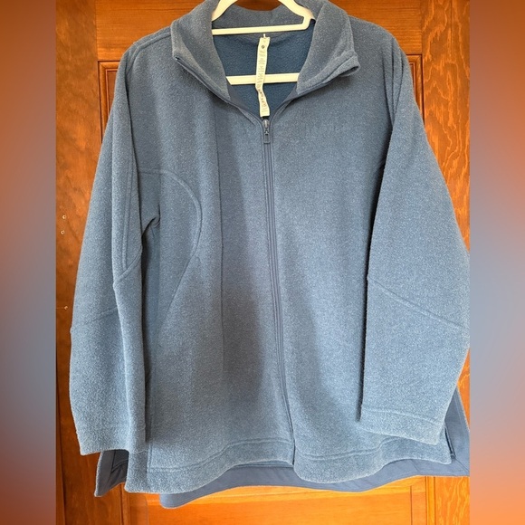Lululemon Looped Terry Fleece Full Zip in Pitch Blue - Picture 5 of 9
